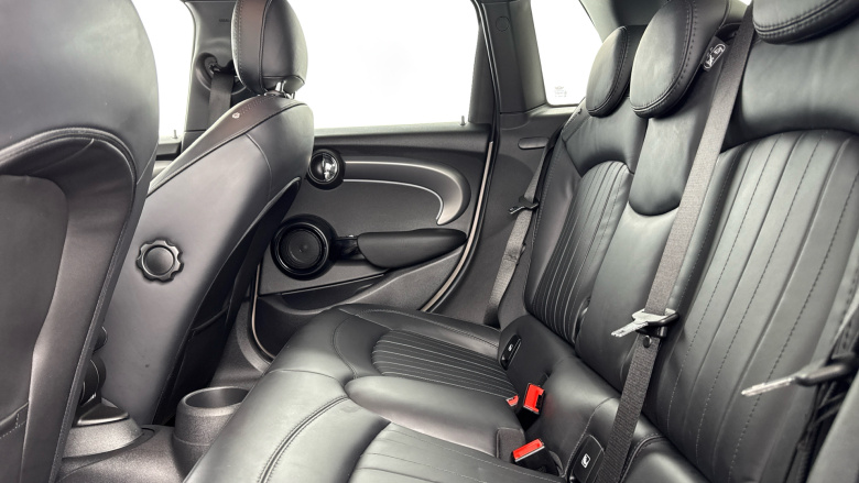 MINI Cooper 1.5 C Exclusive 5dr Auto Petrol Hatchback